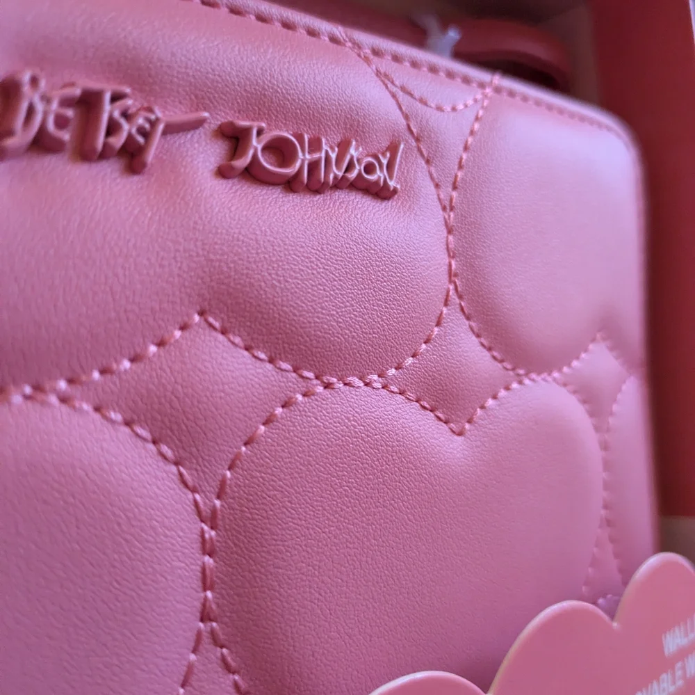 Betsey Johnson Bubblegum Pink Stitched Hearts Wristlet Wallet - Picture 2 of 5